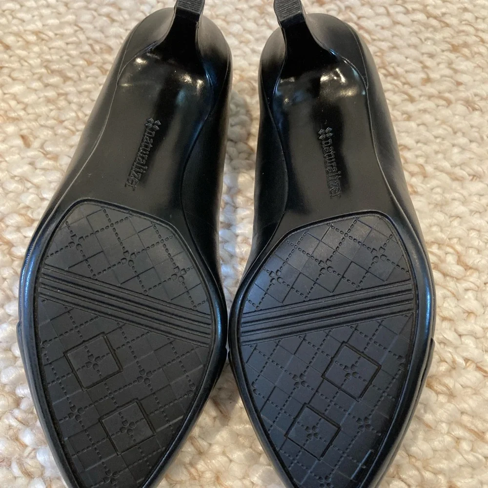 NWT Naturalizer Elegant Black Leather Heels (Sz 6M) - Picture 7 of 8